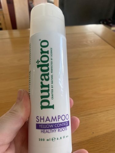 Anti-Yellow Shampoo & Terveet Hiustupetit – Neutraloi keltaisia sävyjä, vaalentaa vaaleita ja harmaita hiuksia 200ml photo review